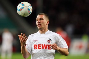 开云·体育官网-世界足球盛宴：世俱杯揭幕战精彩纷呈，2021年足球世俱杯